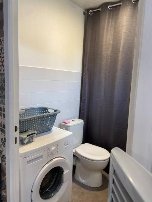Le Saint-Amour Appartement Classe 2 Etoiles Bagian luar foto