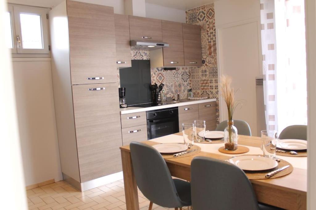 Le Saint-Amour Appartement Classe 2 Etoiles Bagian luar foto