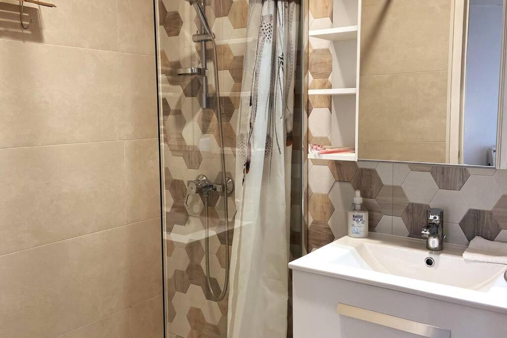 Le Saint-Amour Appartement Classe 2 Etoiles Bagian luar foto